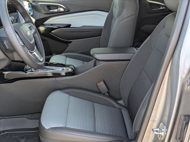 New 2026 Chevrolet Trax LT w/ Driver Confidence Package FWD image 4