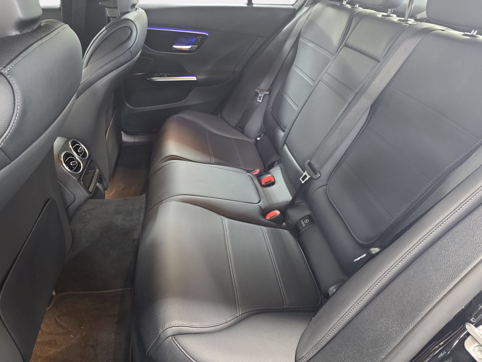 Certified 2025 Mercedes-Benz C 300 4MATIC Sedan image 14