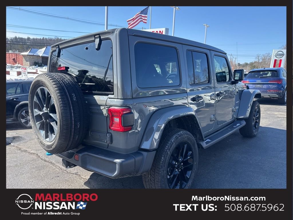 Used 2022 Jeep Wrangler Unlimited Sahara w/ Cold Weather Group image 7