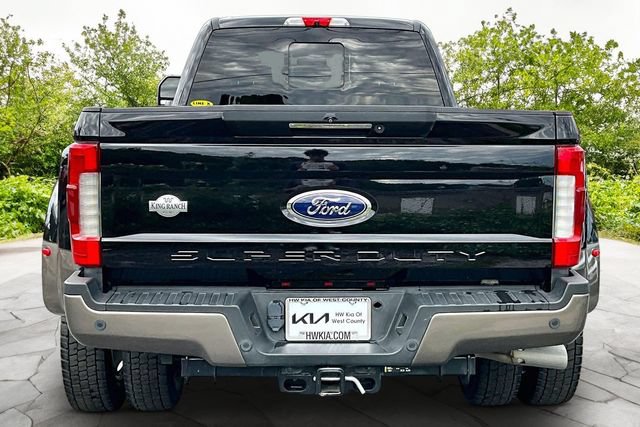 Used 2019 Ford F450 King Ranch w/ King Ranch Ultimate Package AWD/4WD image 3
