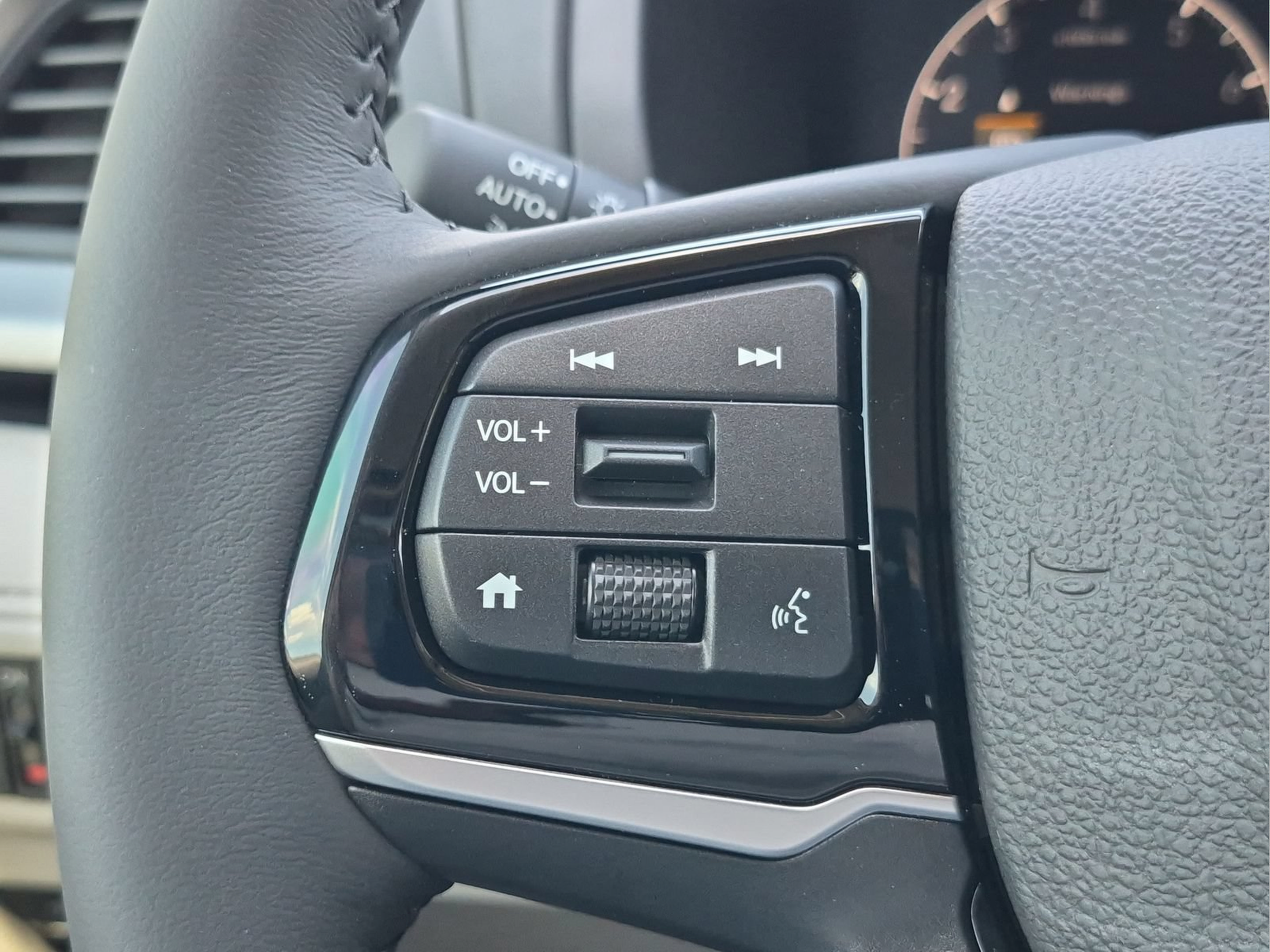 New 2027 Honda Odyssey Touring image 13
