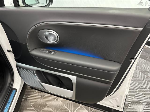 New 2026 Hyundai Ioniq 9 Calligraphy image 16