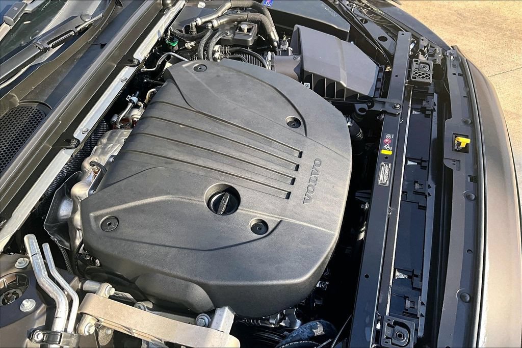 Used 2025 Volvo S60 B5 Core FWD image 44