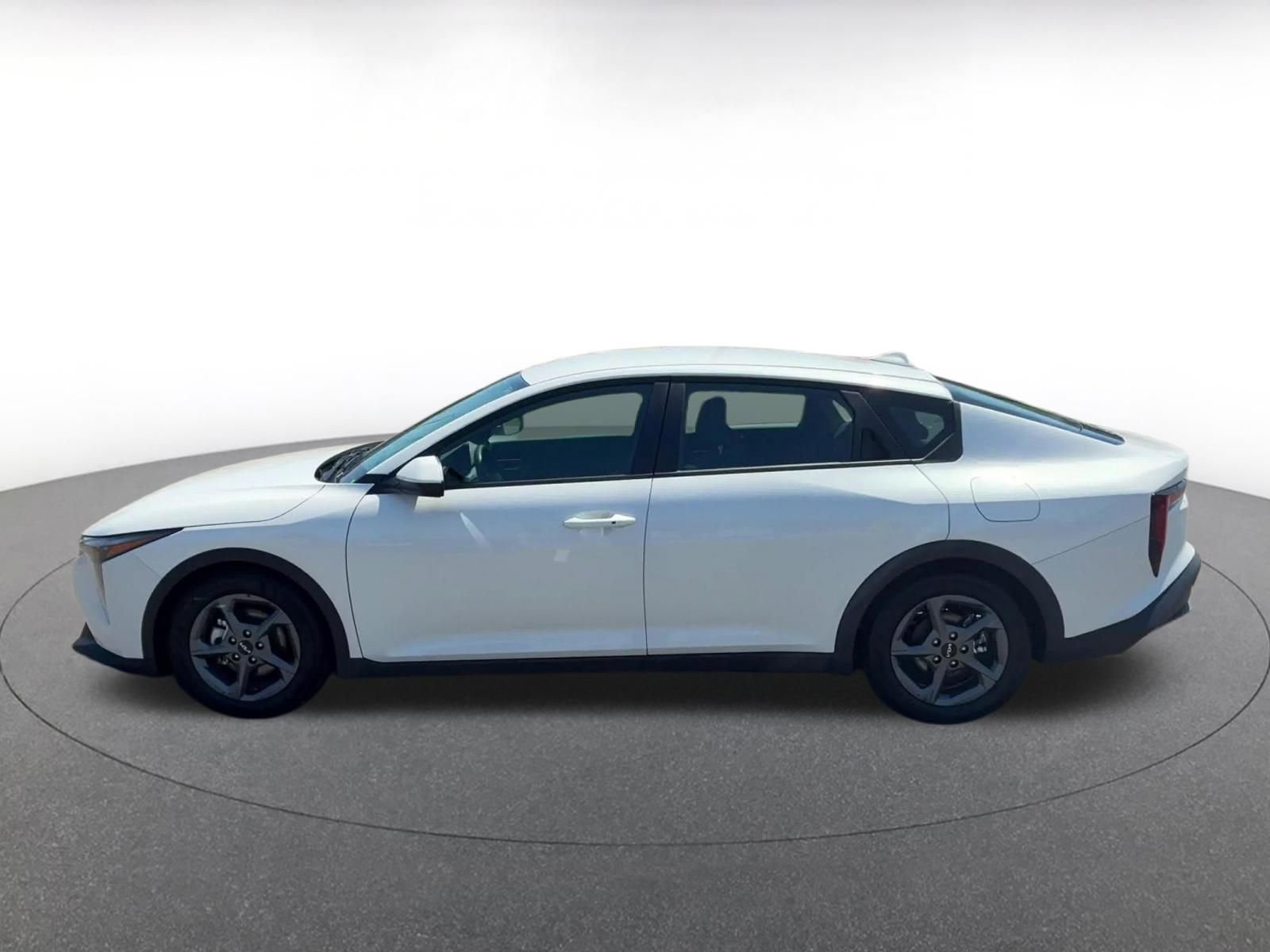 Used 2025 Kia K4 FWD image 9