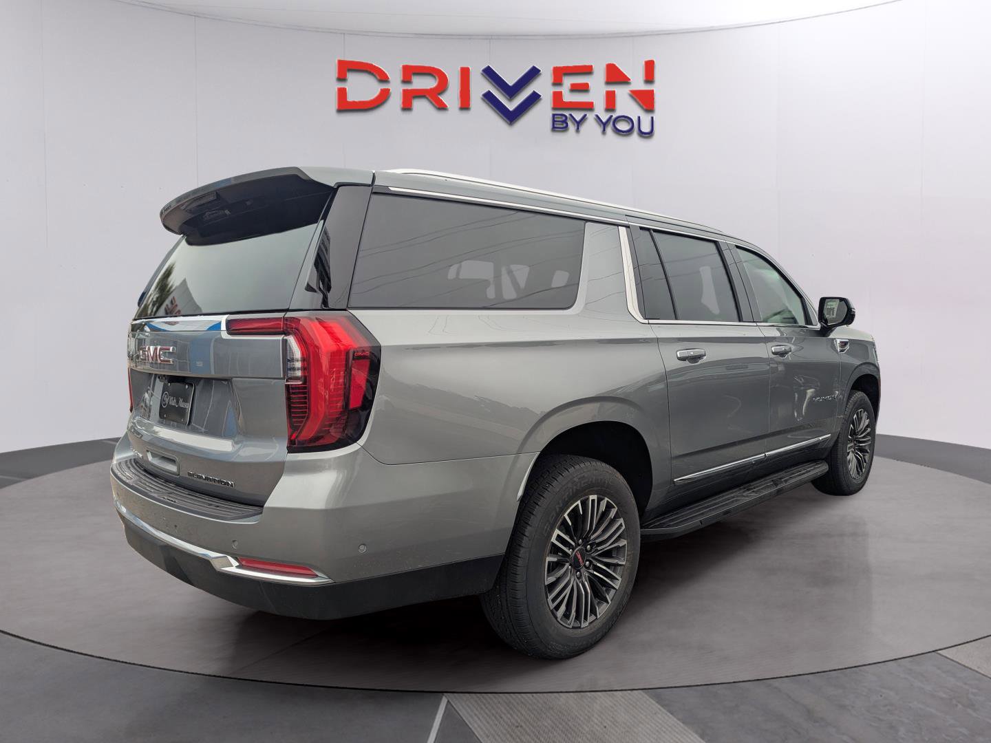 New 2026 GMC Yukon XL Elevation image 5