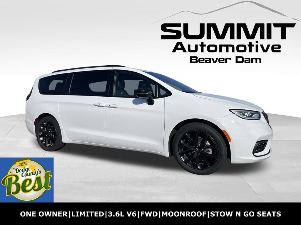 Used 2025 Chrysler Pacifica Limited