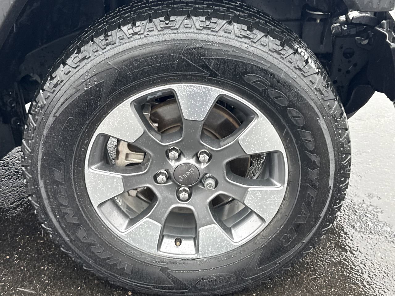 Used 2023 Jeep Wrangler Sahara w/ Cold Weather Group image 9