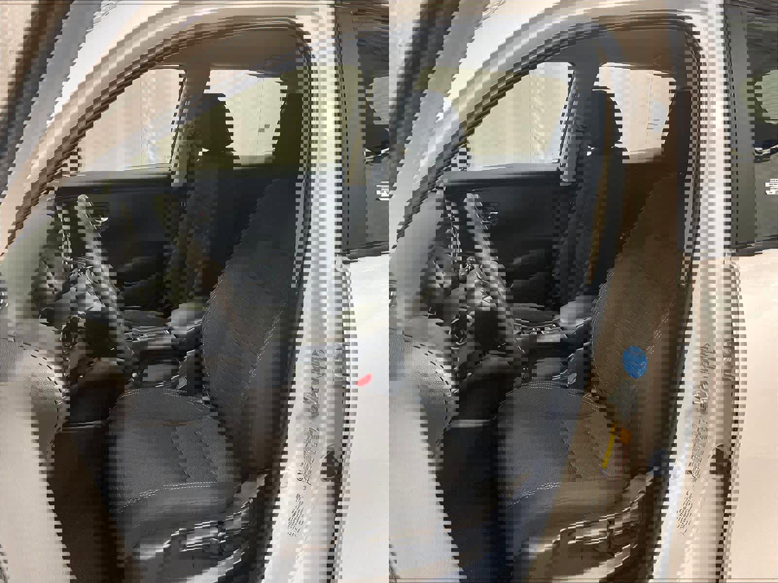 Used 2025 Honda HR-V LX image 10