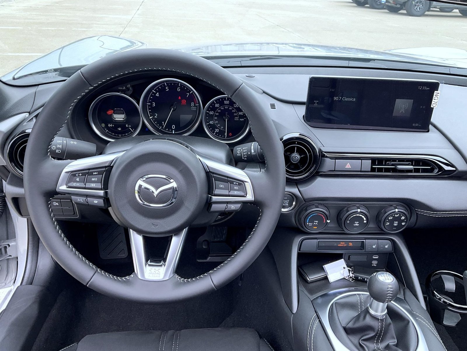 New 2026 MAZDA MX-5 Miata Club w/ Weather Package RWD image 15