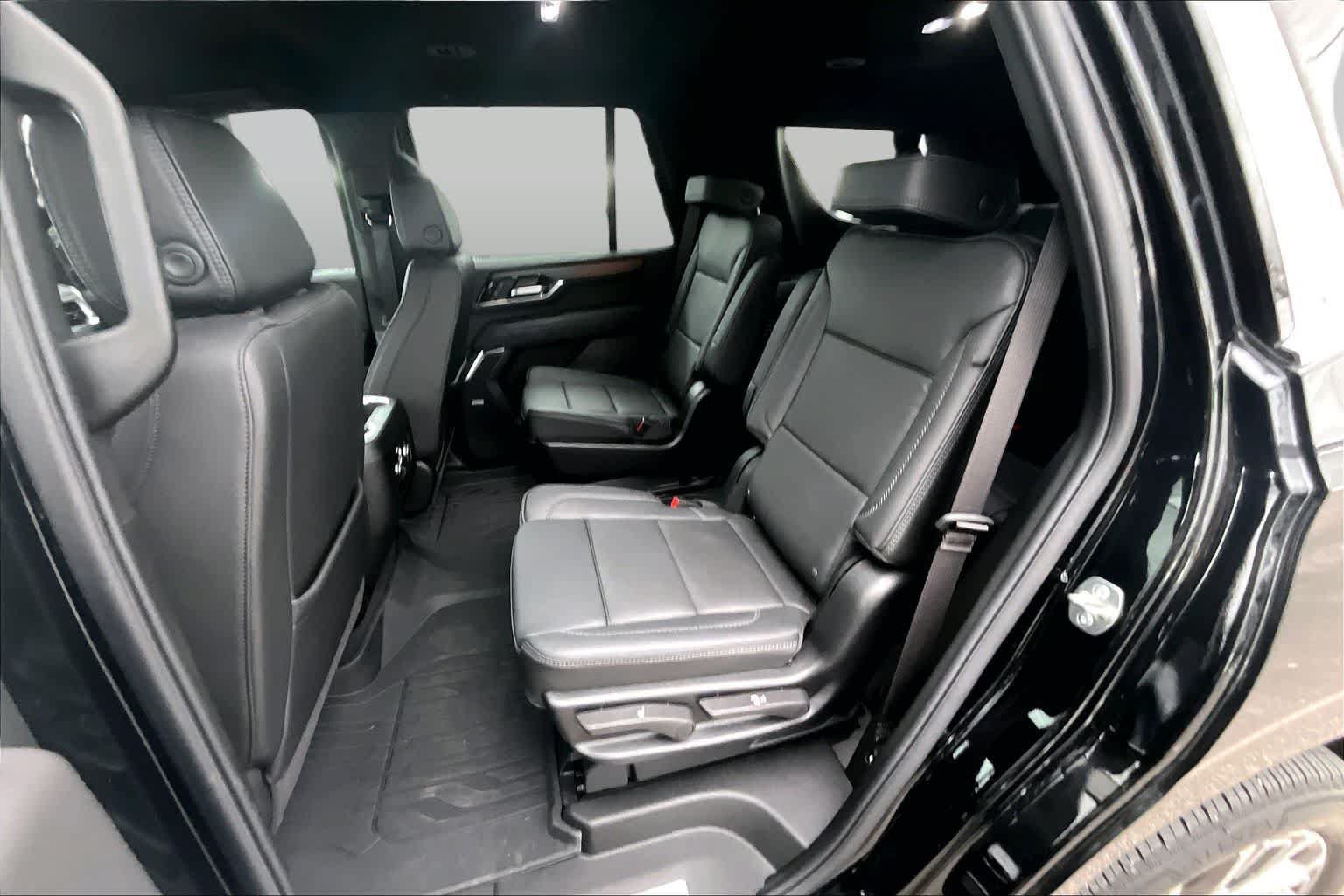 Used 2026 GMC Yukon Denali AWD/4WD image 21