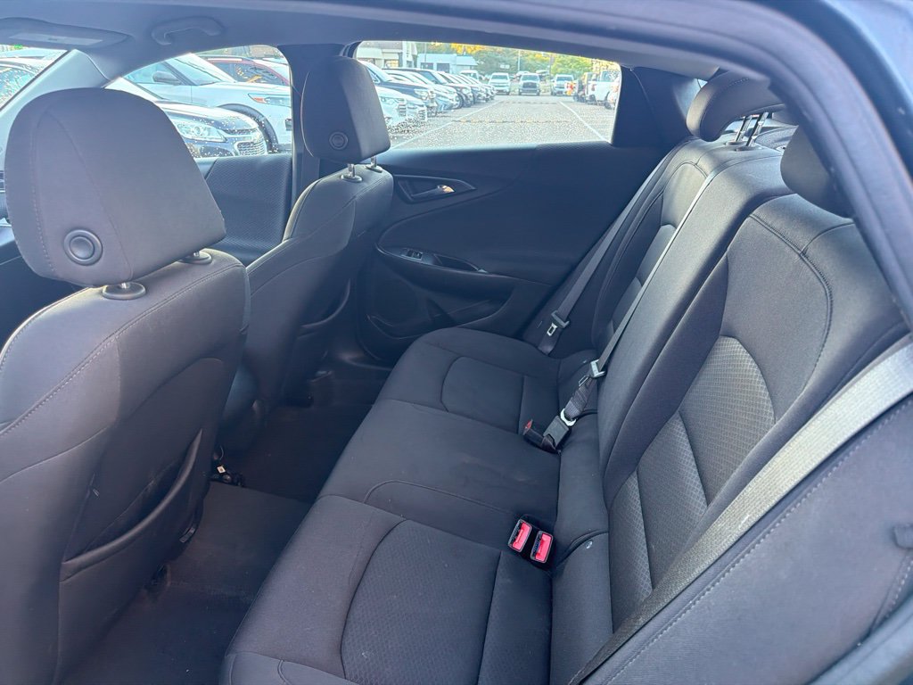 Used 2020 Chevrolet Malibu LS w/ Driver Confidence Package II FWD image 9