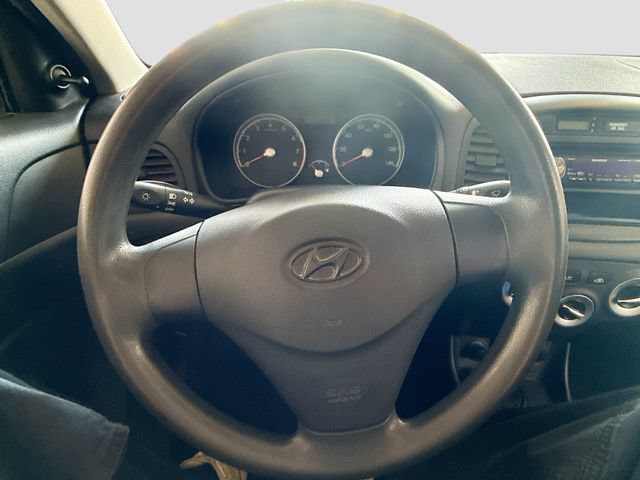 Used 2011 Hyundai Accent GL FWD image 12