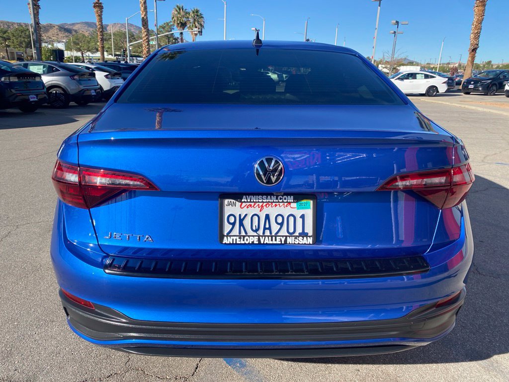 Used 2024 Volkswagen Jetta Sport FWD image 6