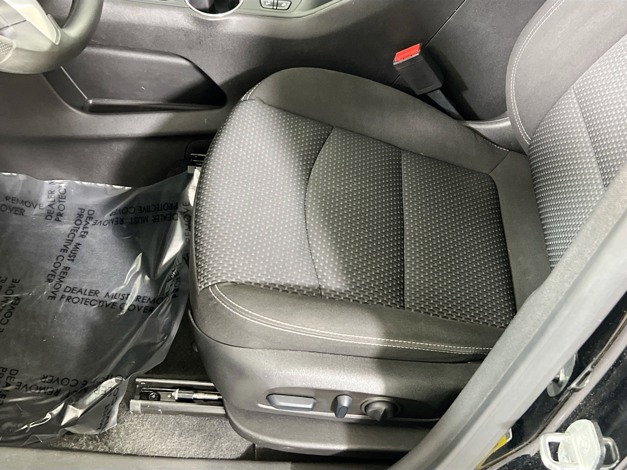 Used 2022 GMC Terrain SLE w/ Driver Convenience Package image 18