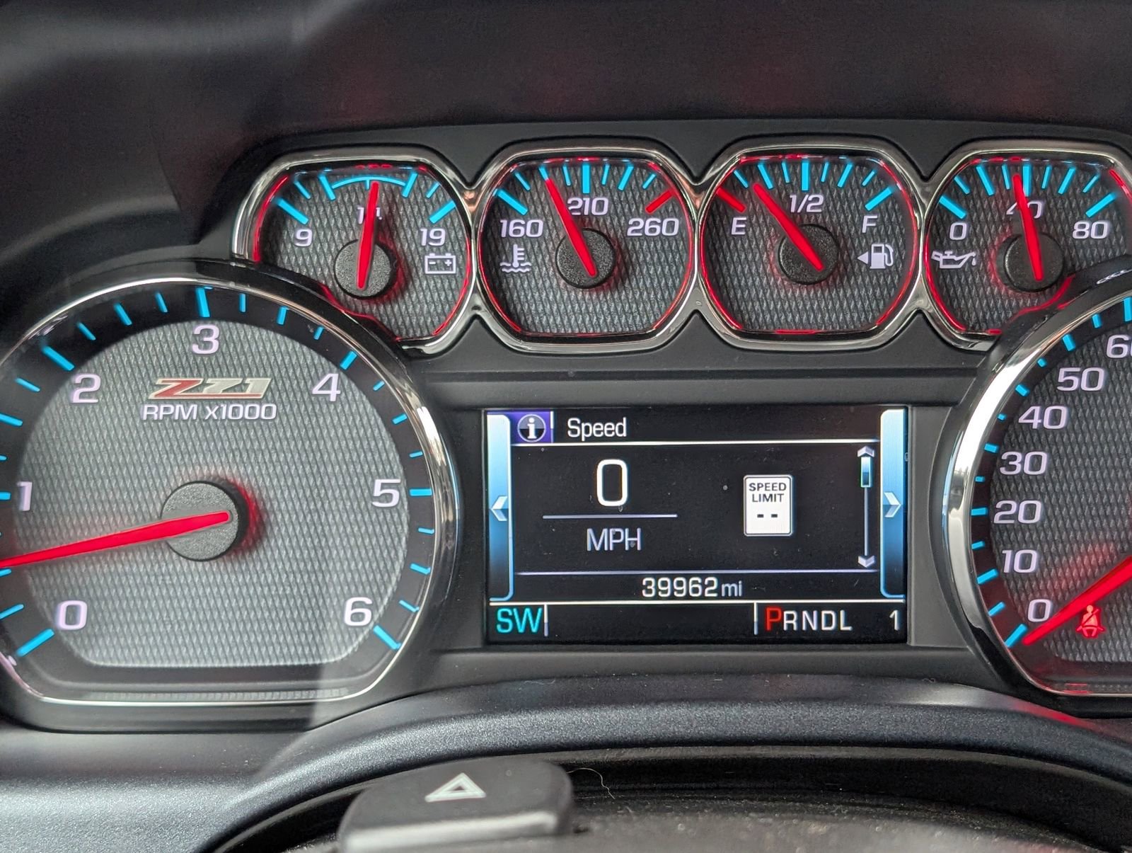 Used 2019 Chevrolet Silverado 2500 LT w/ LT Convenience Package image 31