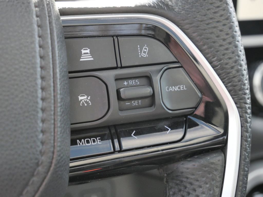 Used 2025 Toyota Tundra Platinum image 43