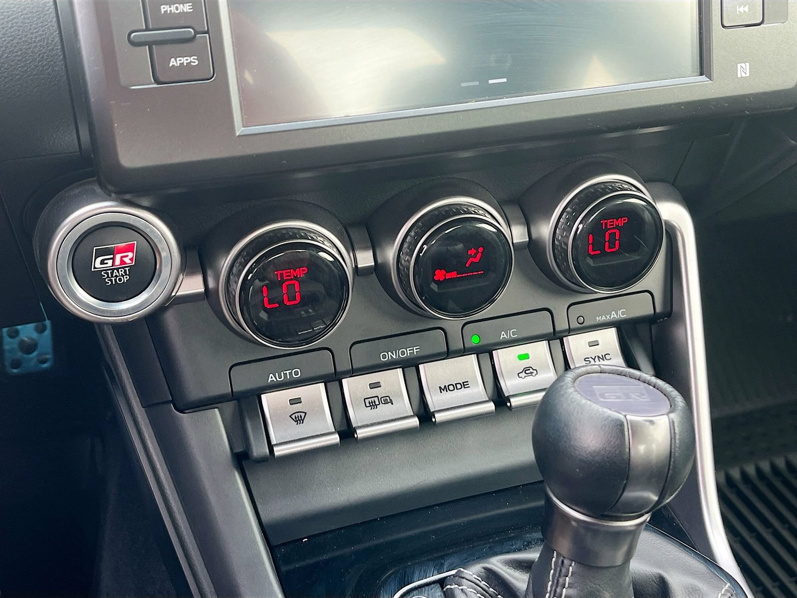 Used 2022 GMC Canyon Denali AWD/4WD image 15