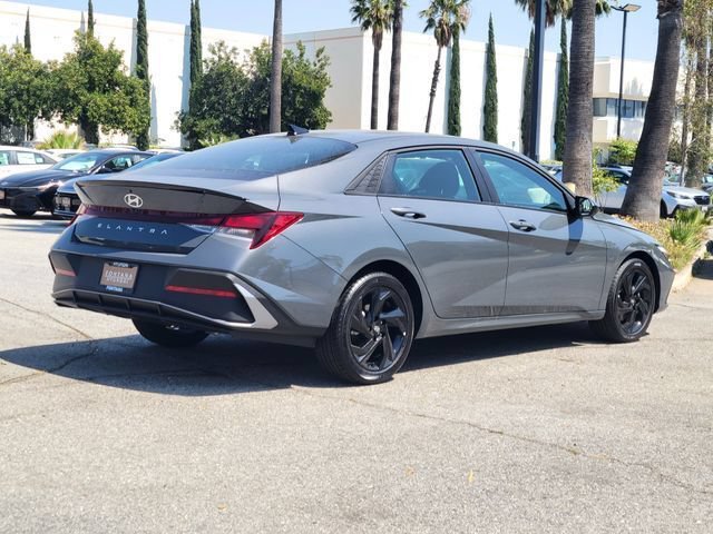 New 2026 Hyundai Elantra Sport FWD image 4
