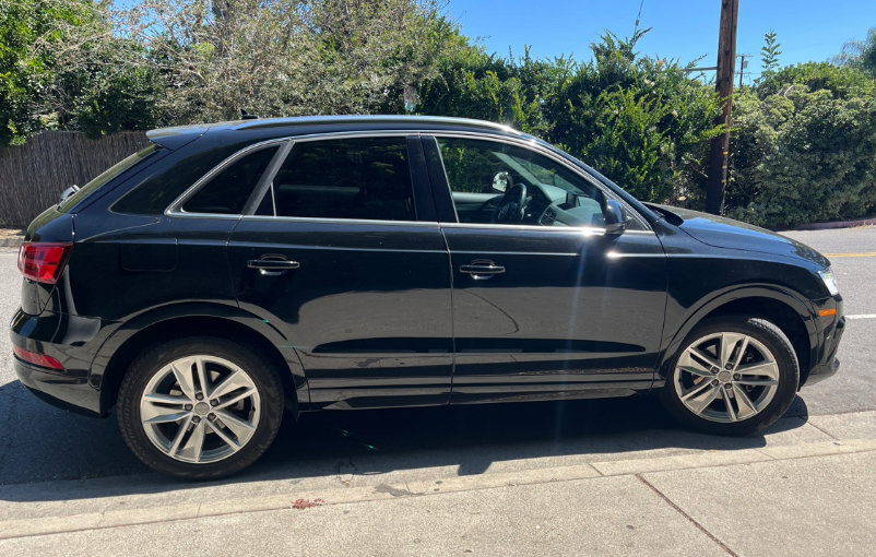 Used 2017 Audi Q3 2.0T Premium Plus w/ Premium Plus Package AWD/4WD image 3