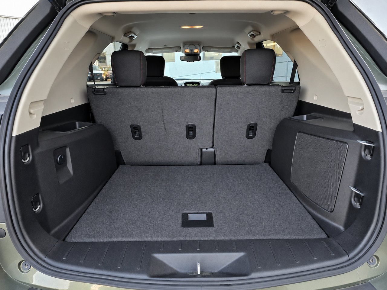 Used 2015 Chevrolet Equinox LT w/ Driver Convenience Package FWD image 35