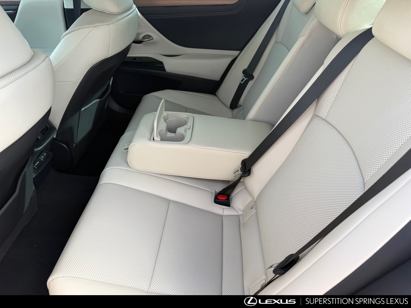 Certified 2025 Lexus ES 300h w/ Premium Package FWD image 16