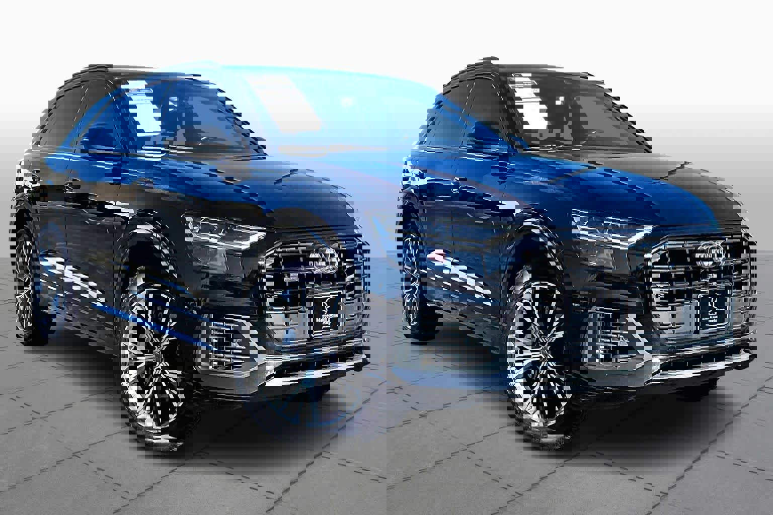 Used 2020 Audi Q8 Premium w/ Black Optic Package image 4