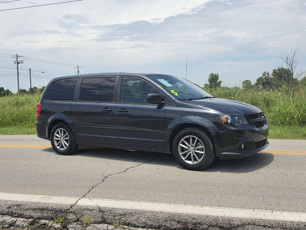 Used 2014 Dodge Grand Caravan R/T FWD image 1