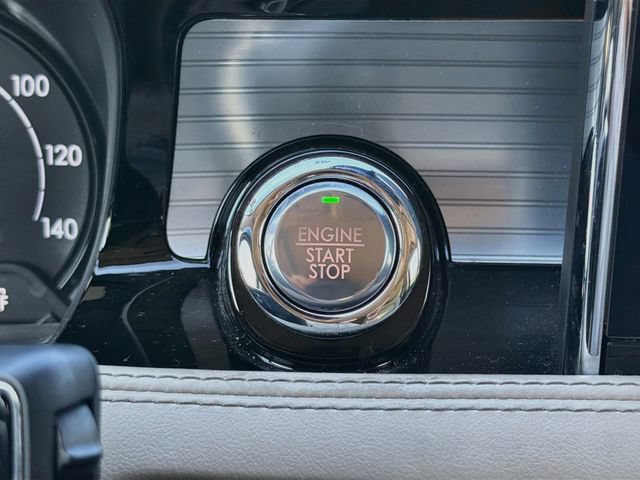 Used 2020 Lincoln Corsair FWD w/ Premium Package image 36