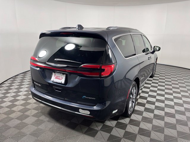 Used 2021 Chrysler Pacifica Limited FWD image 7
