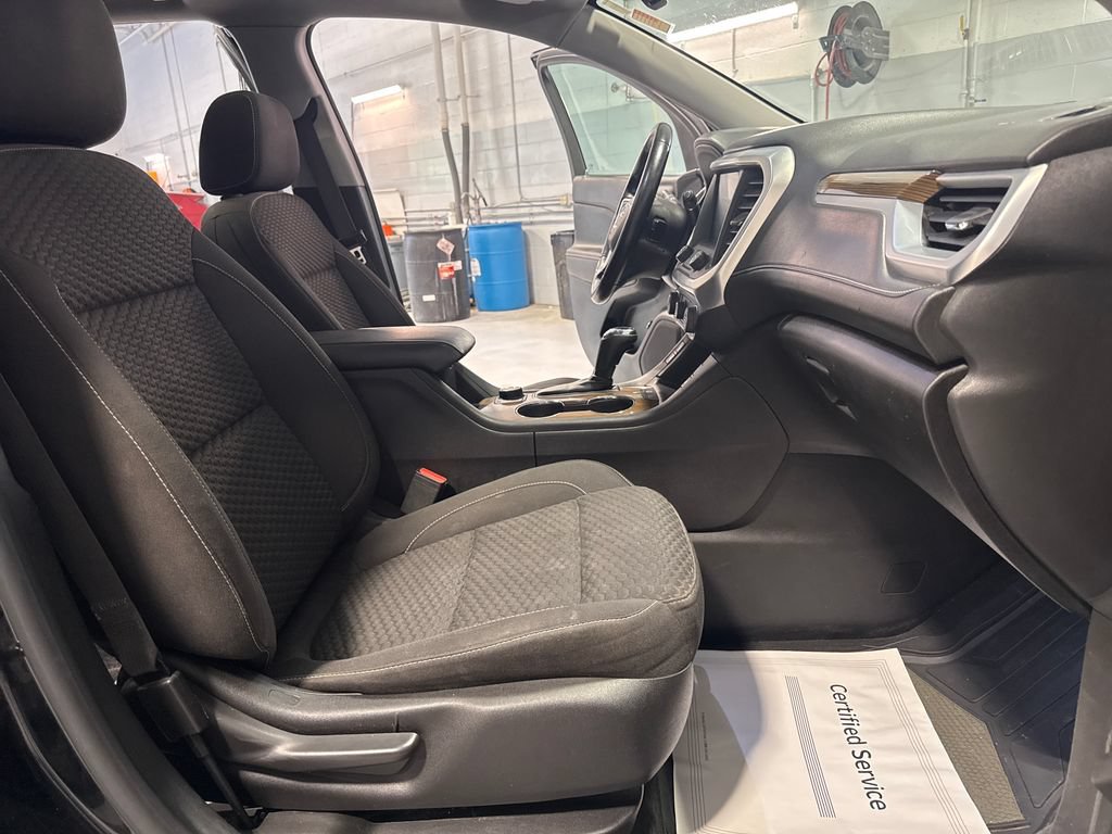 Used 2017 GMC Acadia SLE w/ Driver Alert Package I AWD/4WD image 33