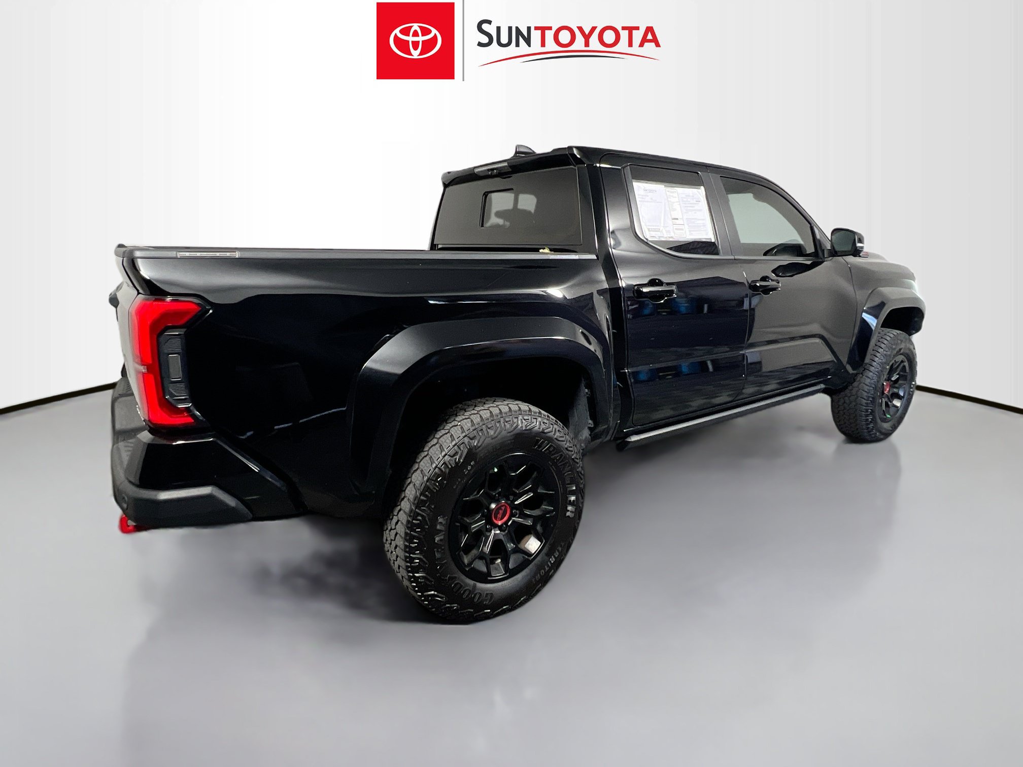 Used 2024 Toyota Tacoma TRD Pro AWD/4WD image 4
