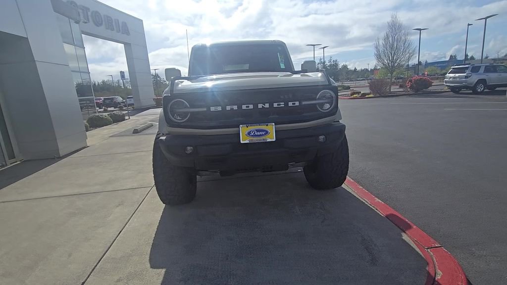 Used 2025 Ford Bronco Outer Banks image 6