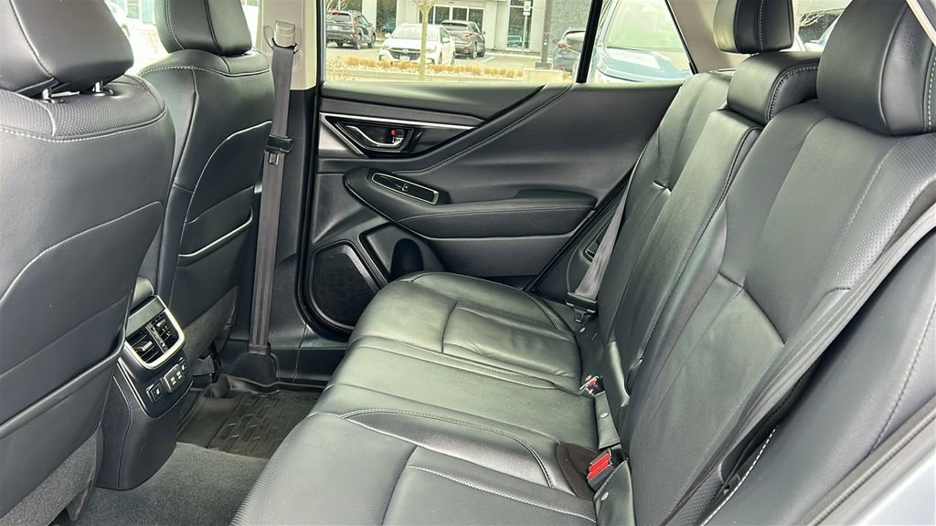 Used 2022 Subaru Outback Limited image 25