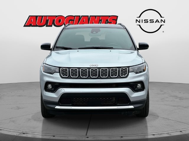 Used 2025 Jeep Compass Limited AWD/4WD image 9