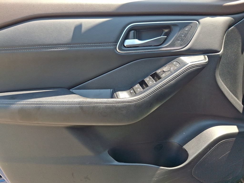 Certified 2023 Nissan Rogue Platinum AWD/4WD image 14