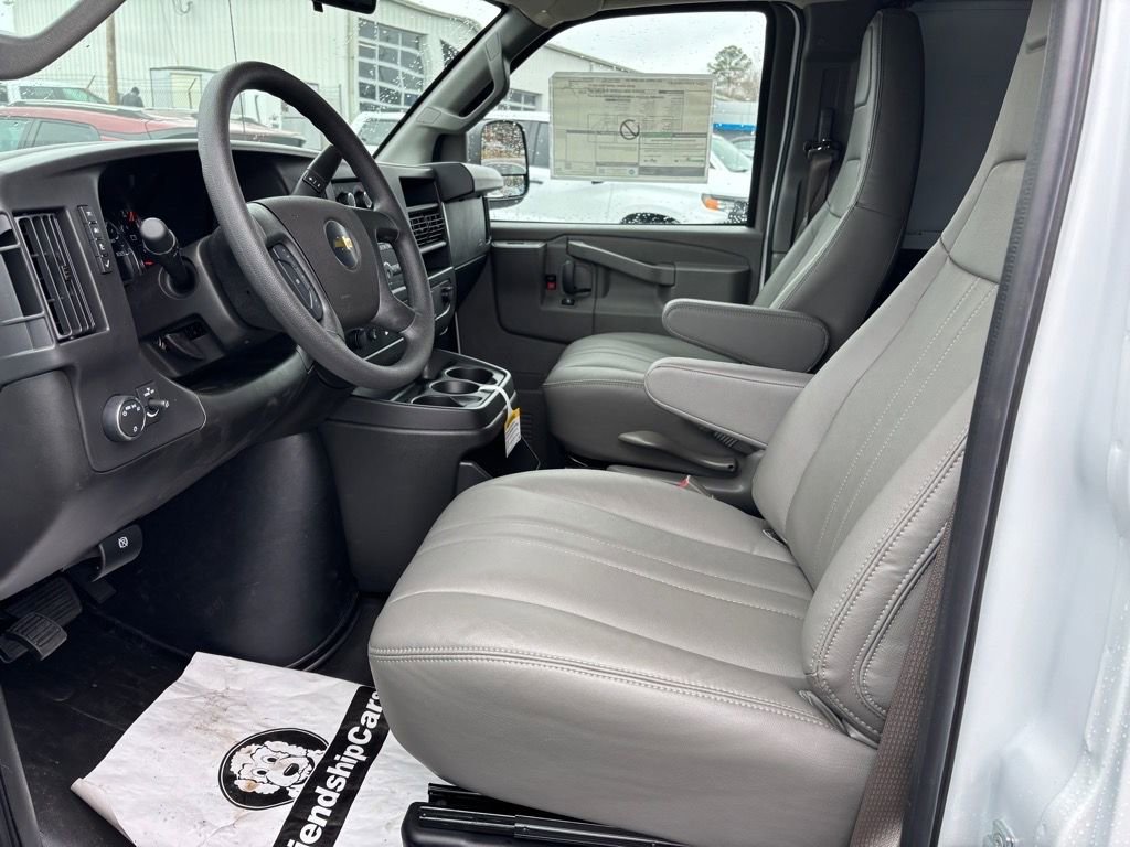 New 2025 Chevrolet Express 3500 w/ Driver Convenience Package RWD image 9