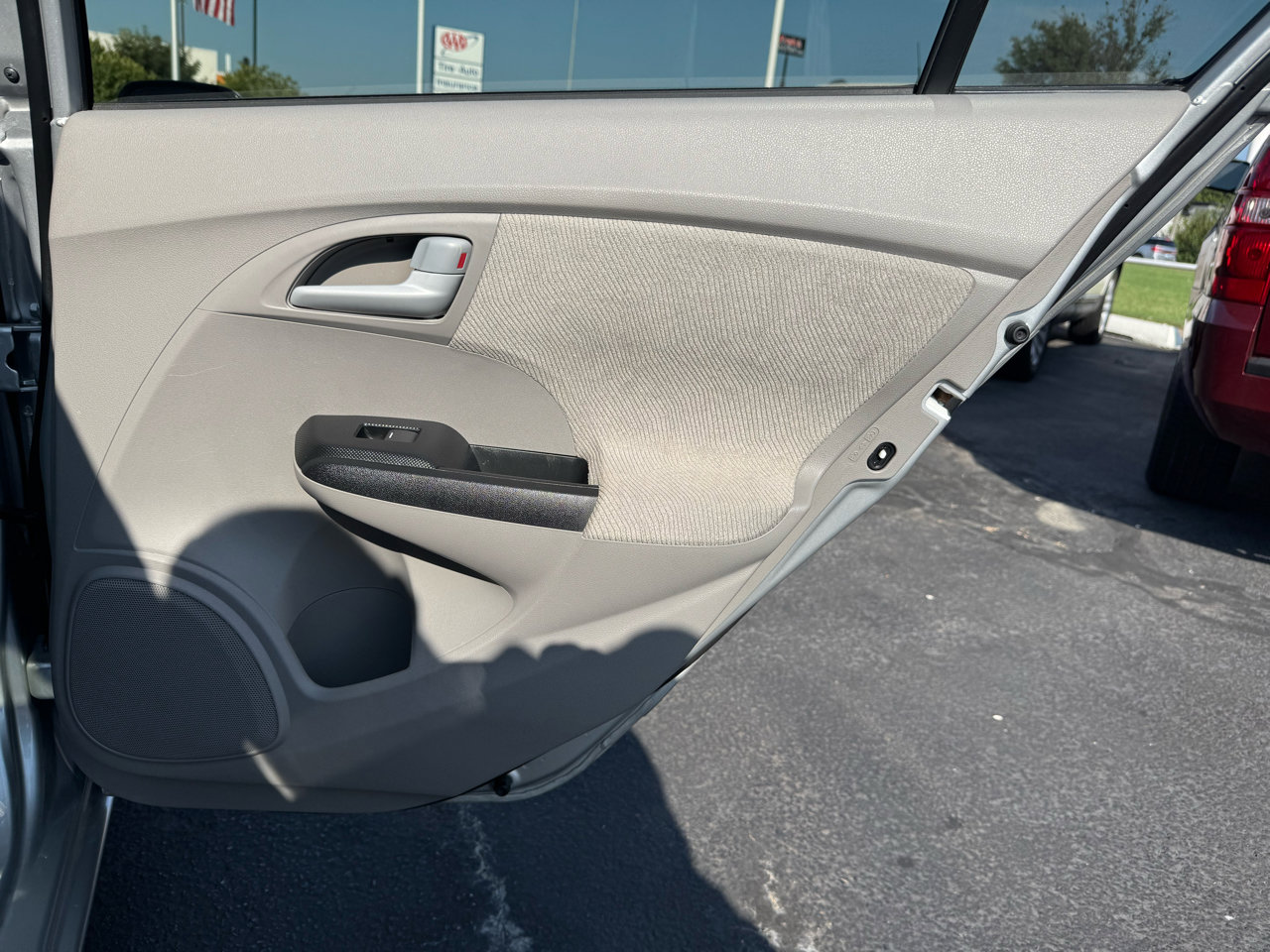 Used 2014 Honda Insight EX image 21