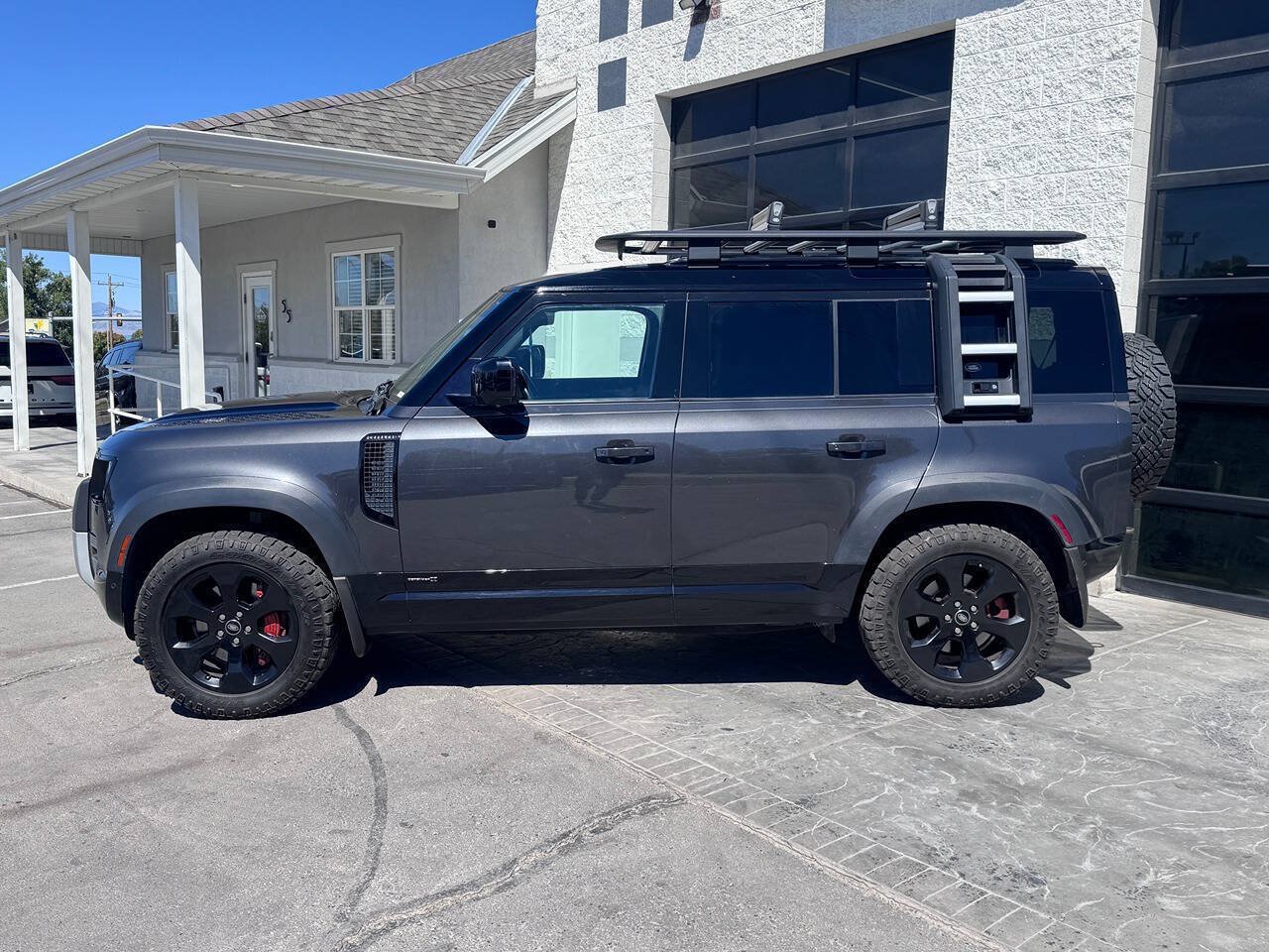 Used 2022 Land Rover Defender 110 X AWD/4WD image 8