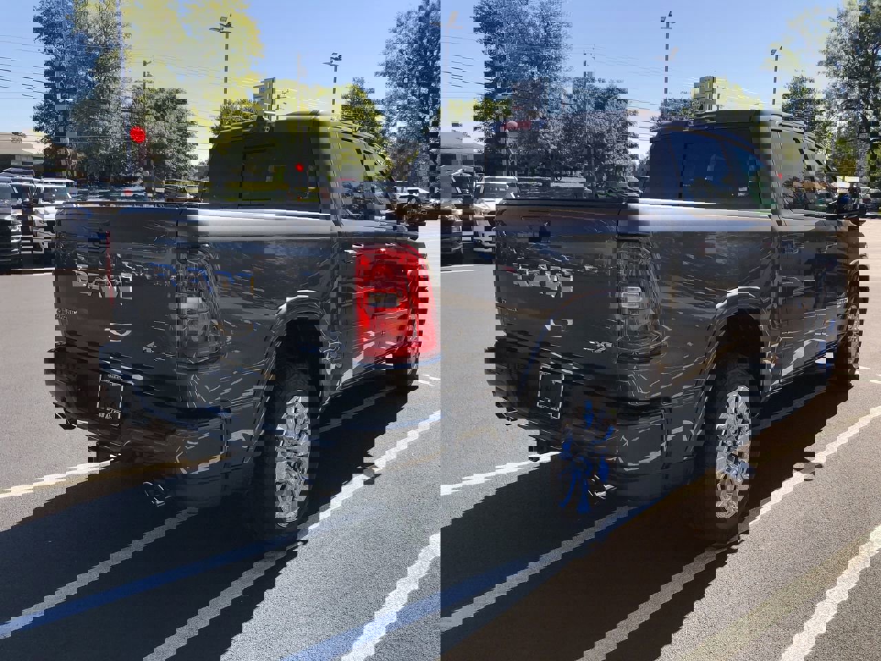 New 2026 RAM 1500 4x4 Crew Cab image 13