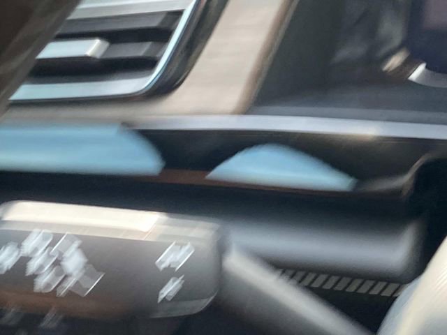 Used 2024 Volkswagen Atlas SEL Premium R-Line image 23