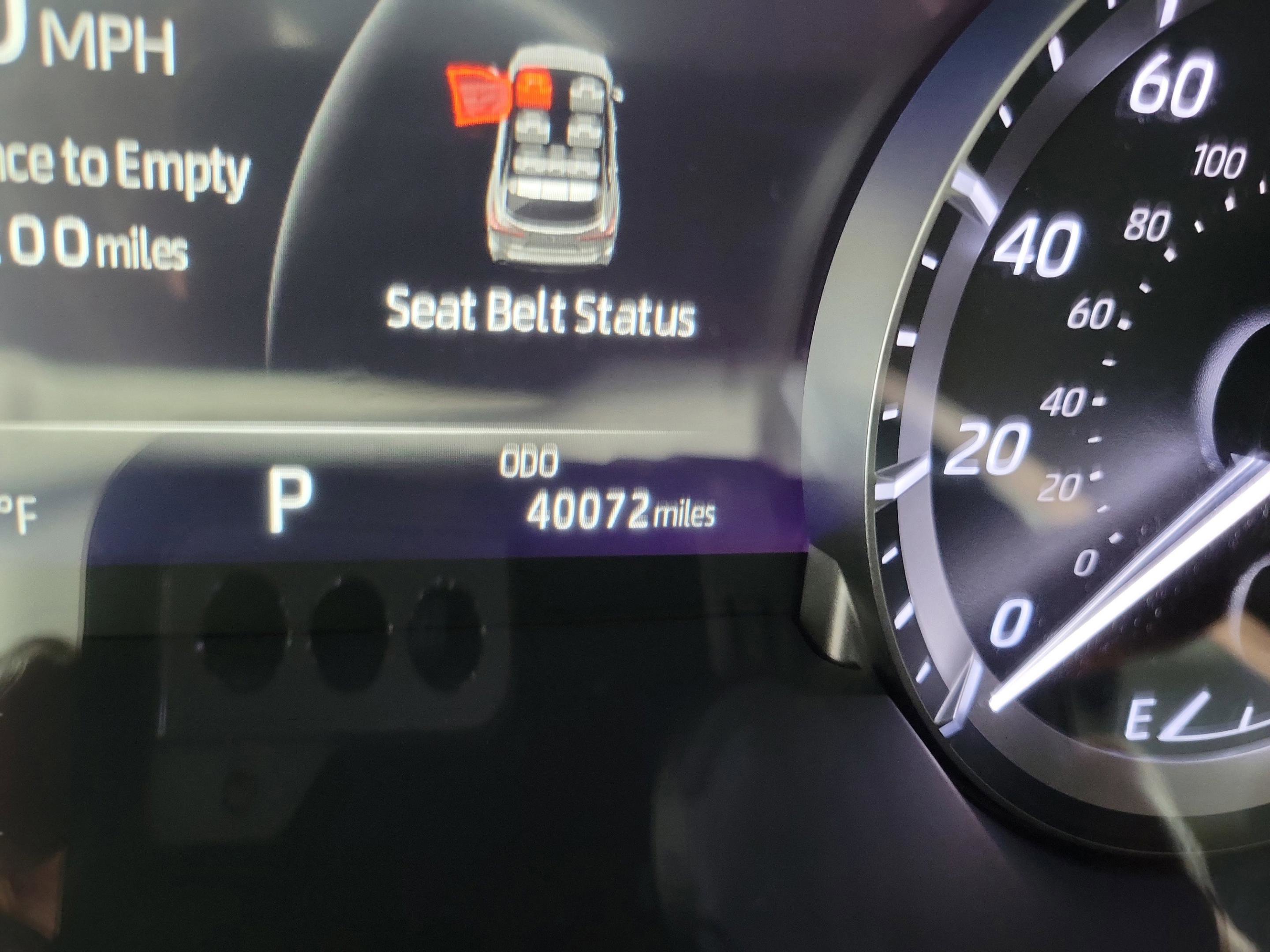 Used 2023 Toyota Highlander XLE image 16