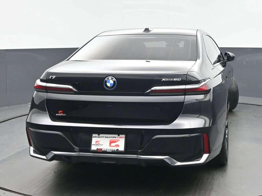 Used 2023 BMW i7 xDrive60 w/ Executive Package 2 image 4