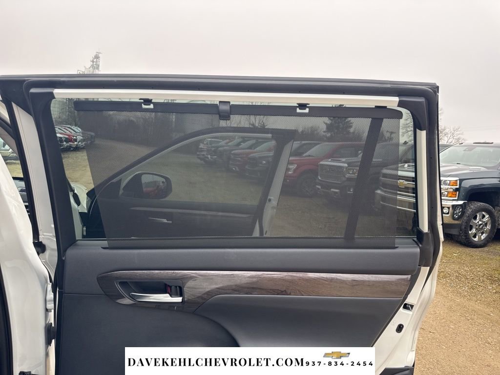 Used 2020 Toyota Highlander Limited image 28