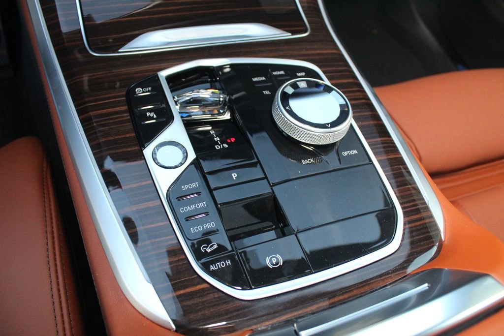 New 2026 BMW X5 M60i image 13