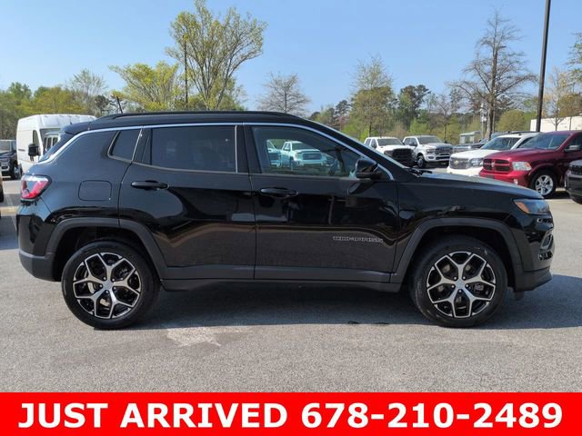 Certified 2024 Jeep Compass Limited image 3
