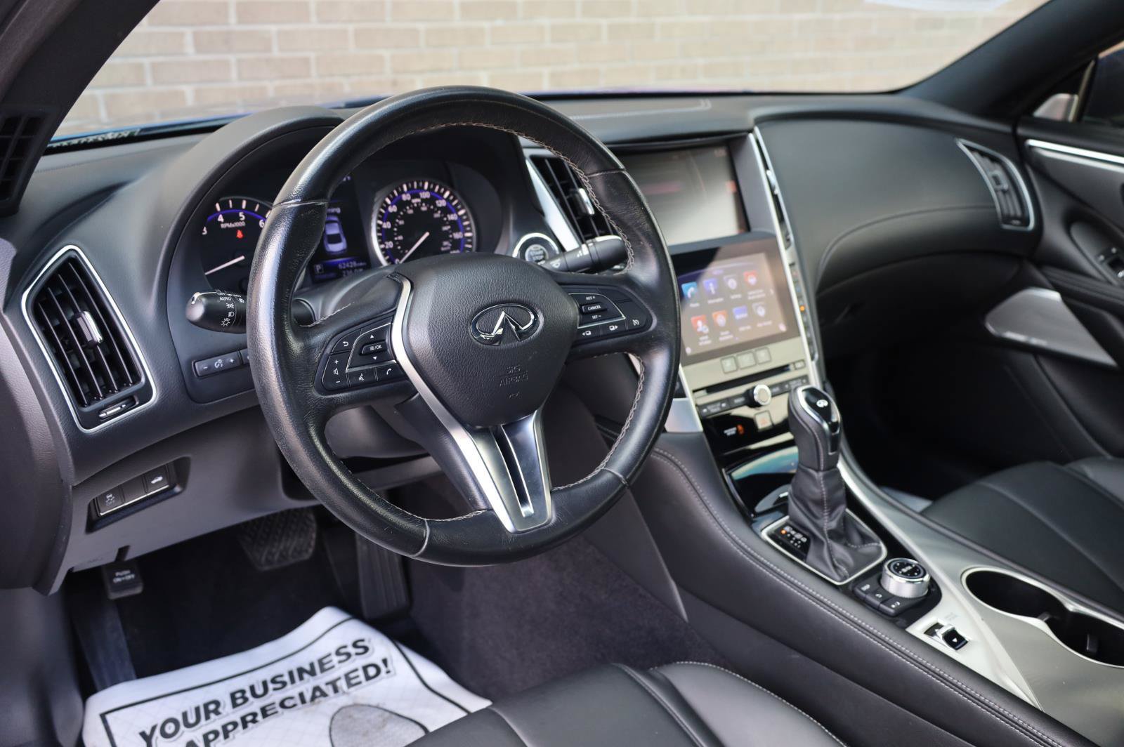 Used 2019 INFINITI Q60 3.0t Luxe w/ Cargo Package RWD image 16
