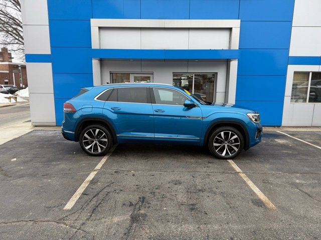 Used 2024 Volkswagen Atlas Cross Sport SEL Premium R-Line image 4