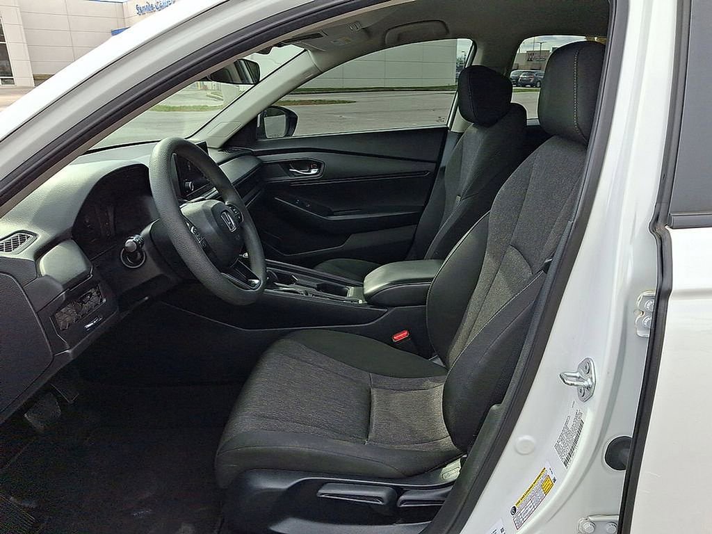 Used 2023 Honda Accord LX image 17