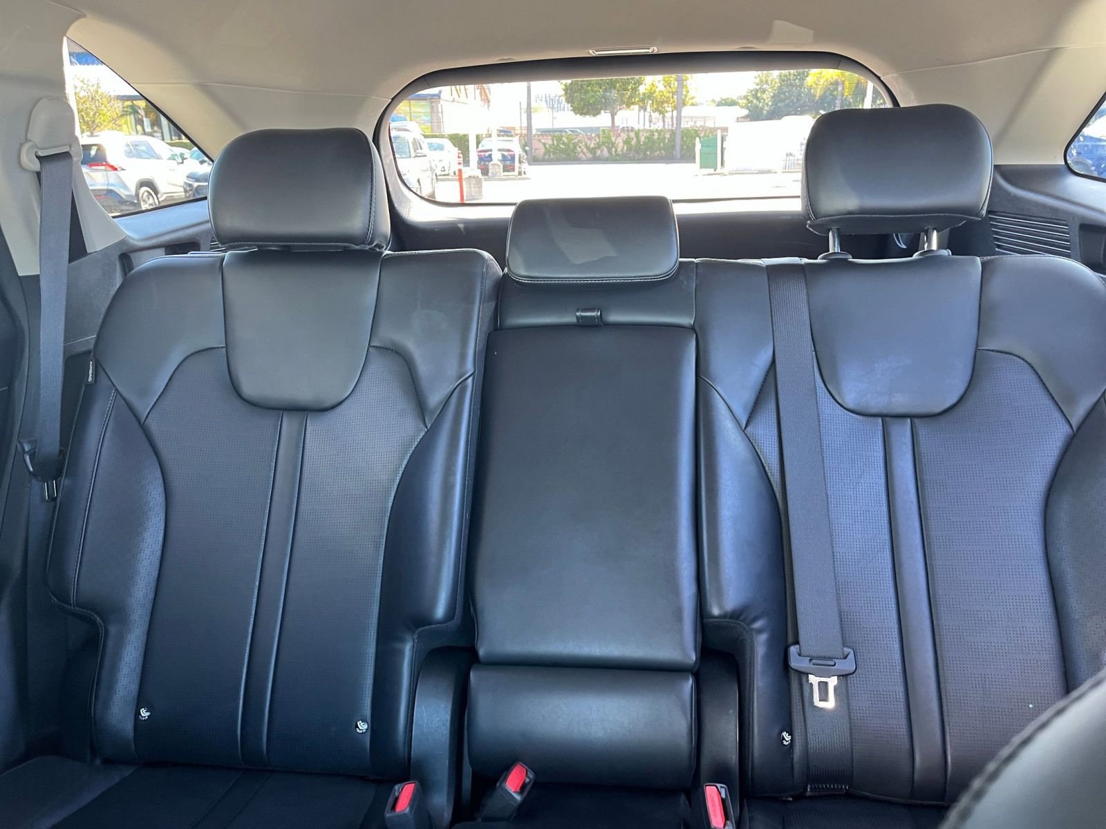 Used 2024 Kia Sorento S image 40