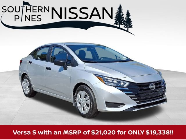 New 2025 Nissan Versa S w/ Trunk Package